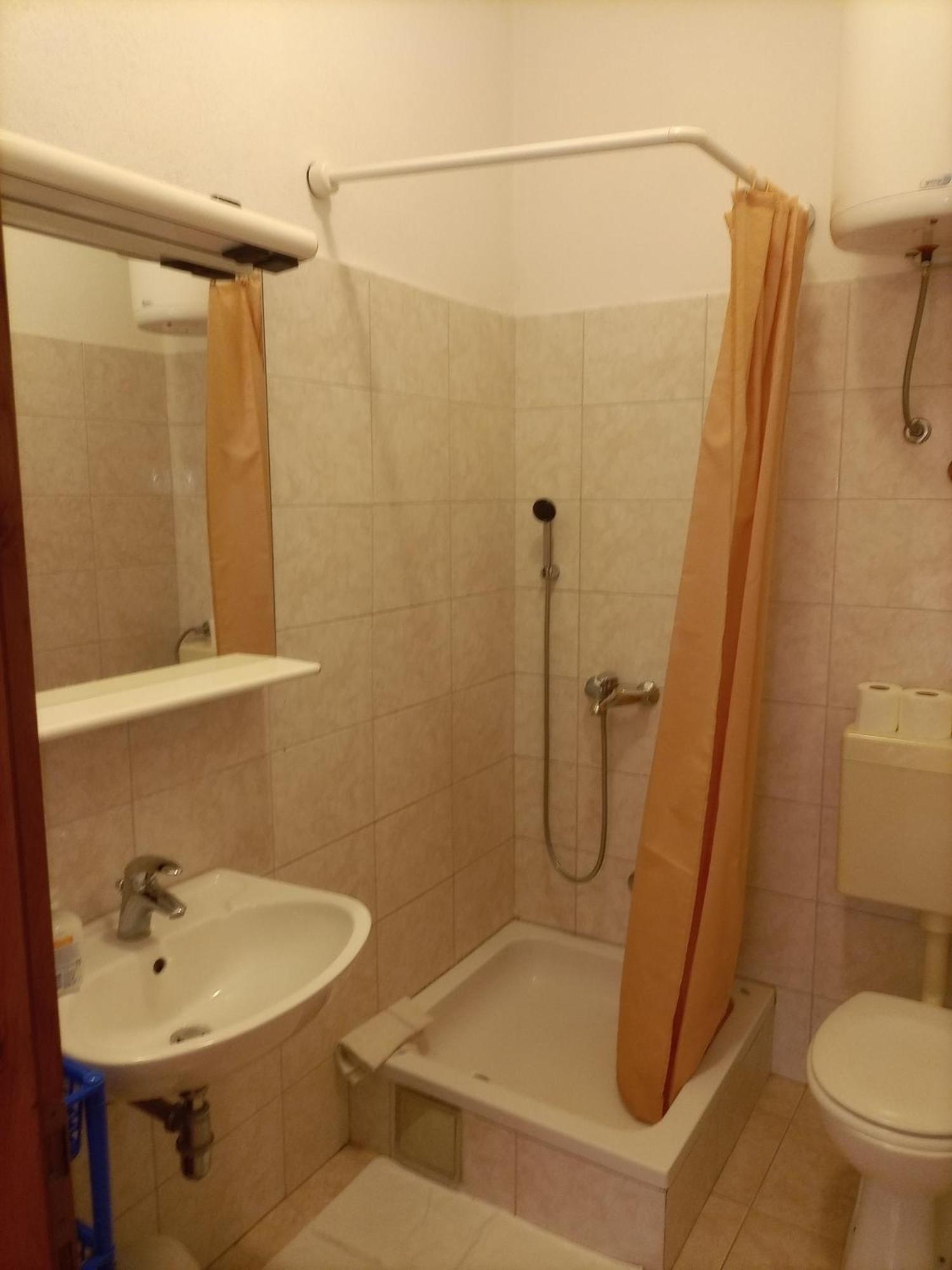 Apartman Vrisika Ll Макарска Экстерьер фото
